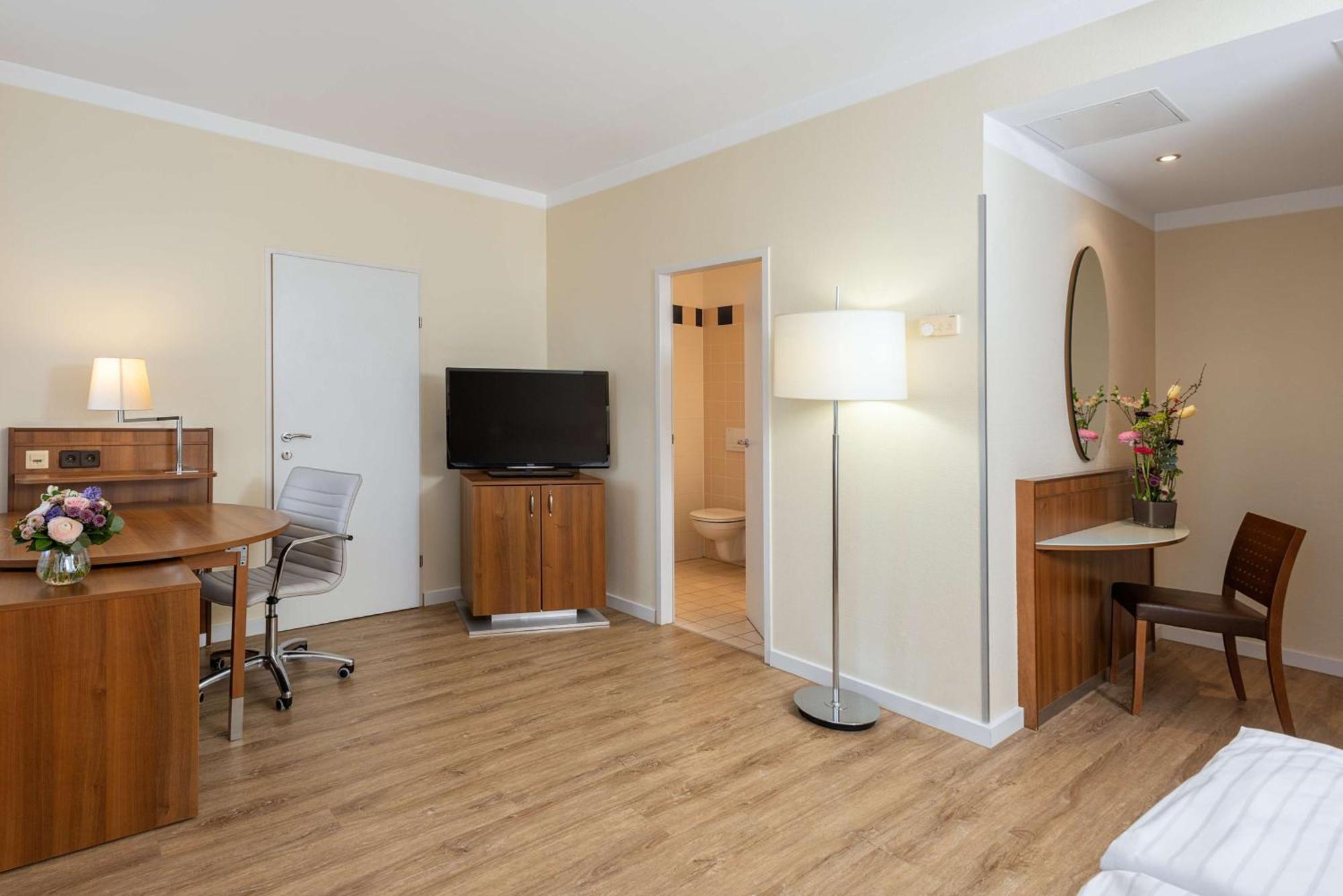 Nh Belvedere Hotel Wien